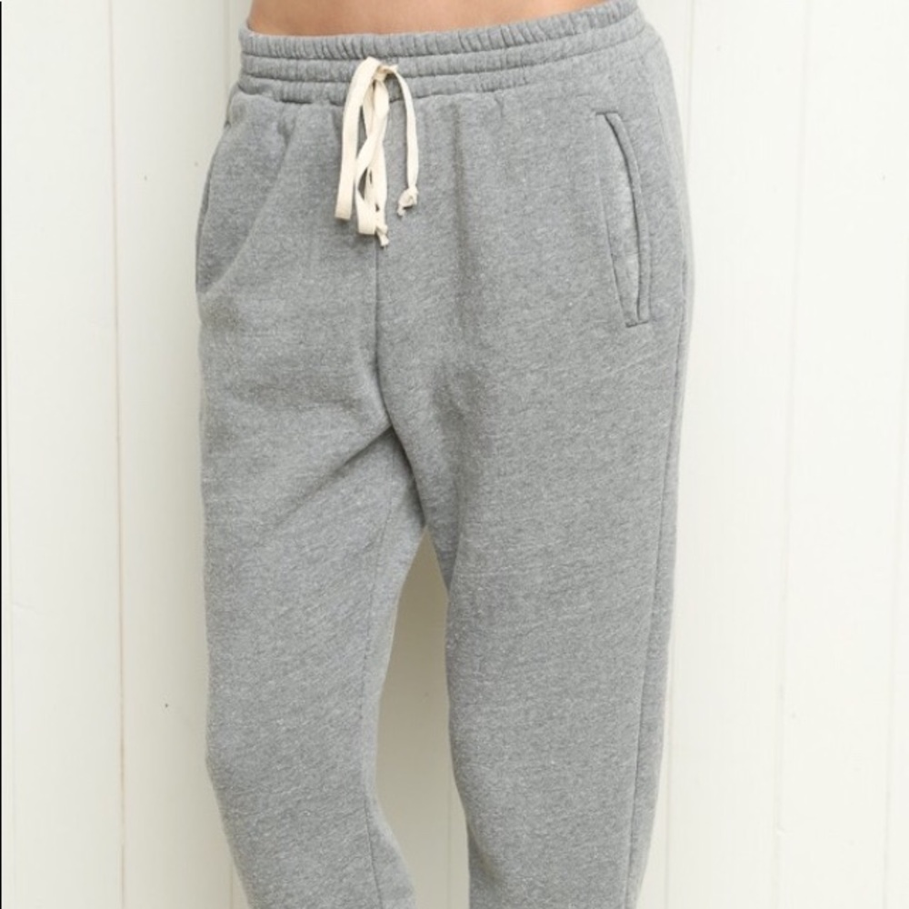 brandy melville rosa sweats